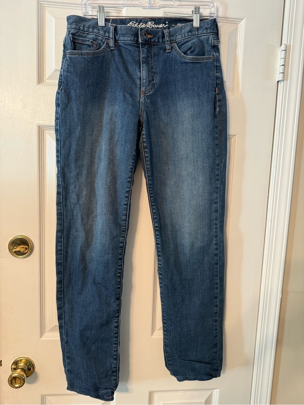 Eddie Bauer Women’s Straight Leg Jeans in Medium Blue Wash Fleece Lined